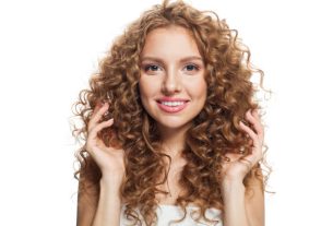 Seasonal Considerations: When to Get an Anti-Frizz Treatment